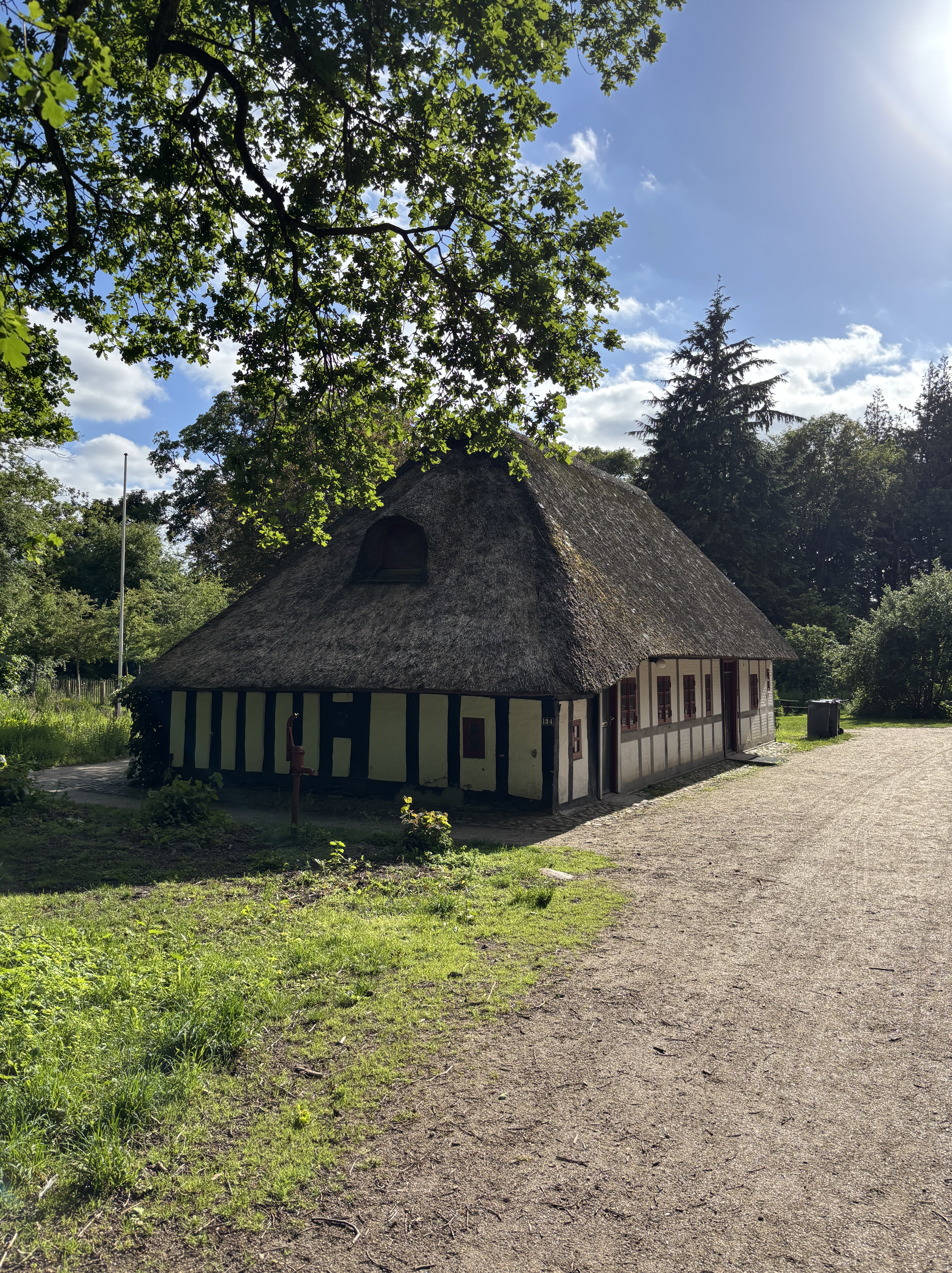 Skovhuset, Fladbro Skov